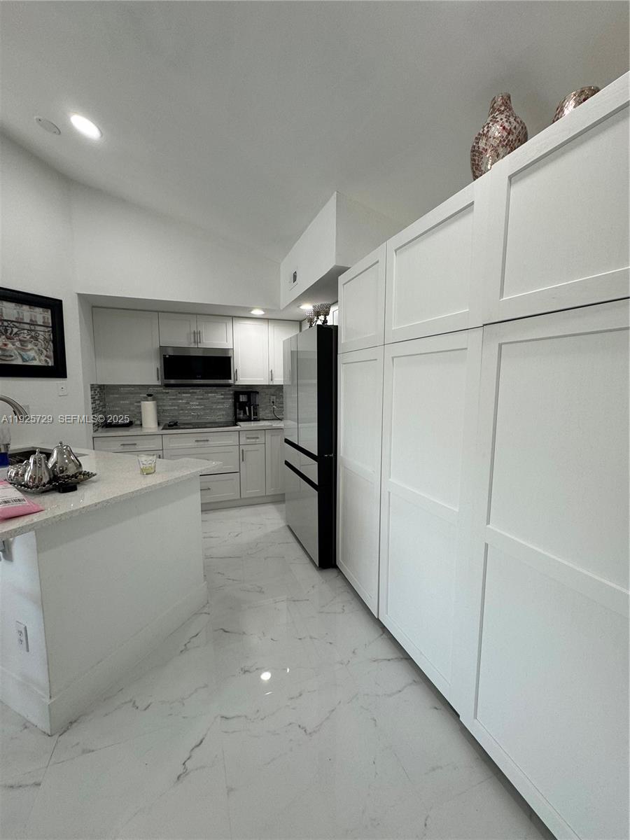 ISLES AT LAGO MAR CONDO - Residential