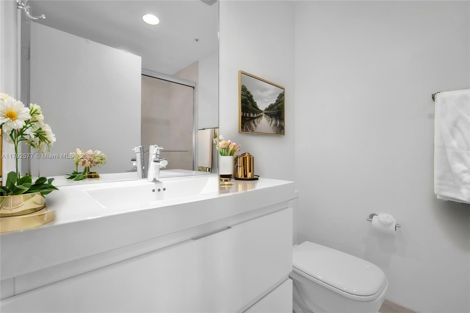 MARINA PALMS RESIDENCES N - Residential