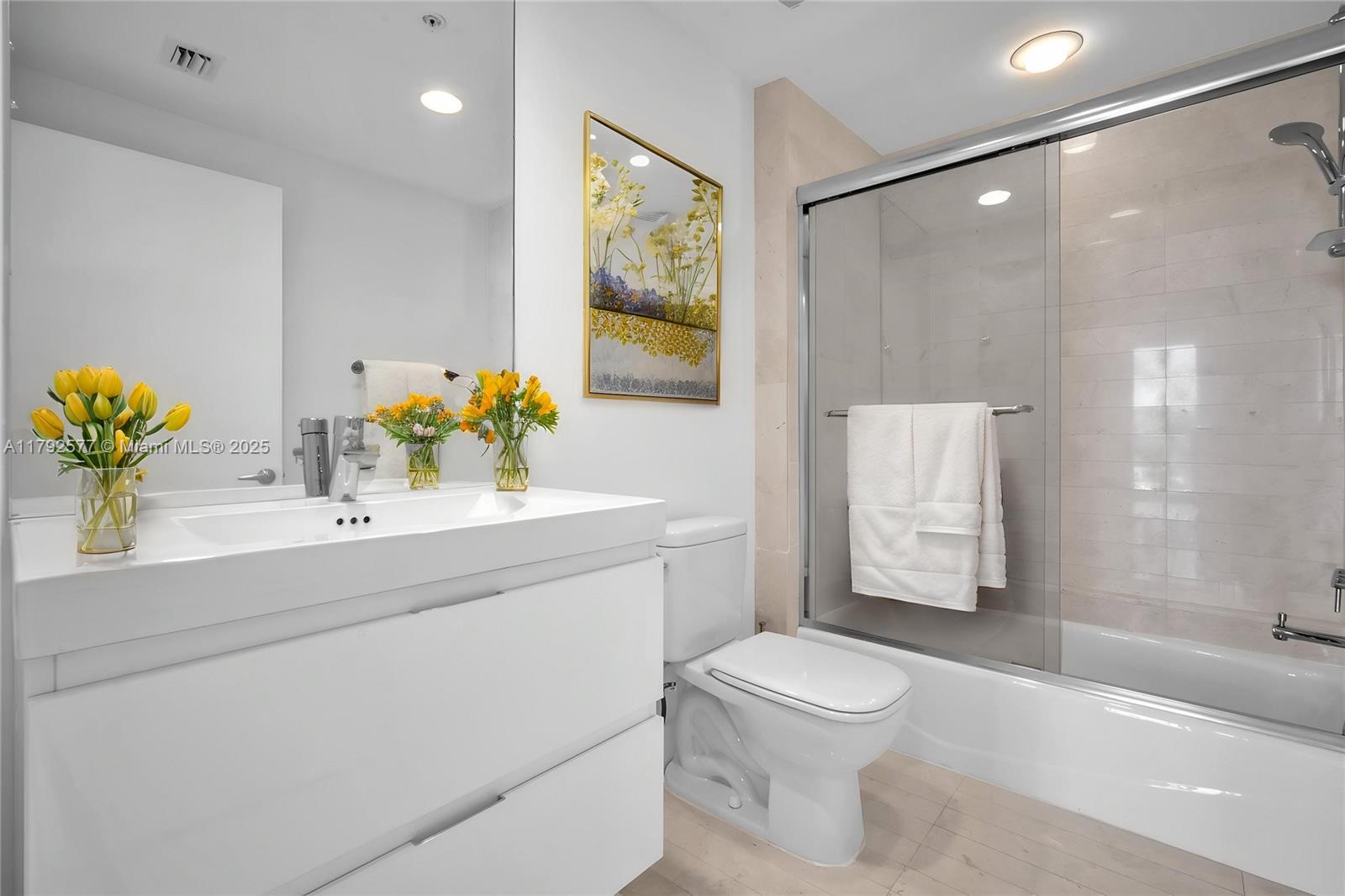 MARINA PALMS RESIDENCES N - Residential