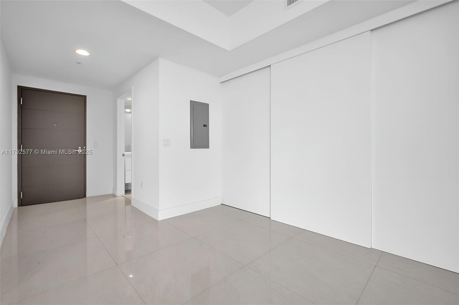 MARINA PALMS RESIDENCES N - Residential