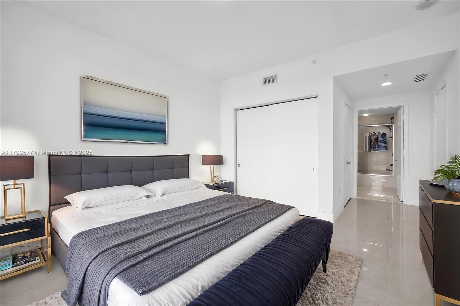 MARINA PALMS RESIDENCES N - Residential