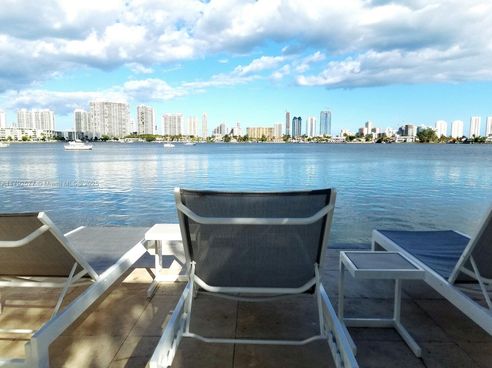 MARINA PALMS RESIDENCES N - Residential