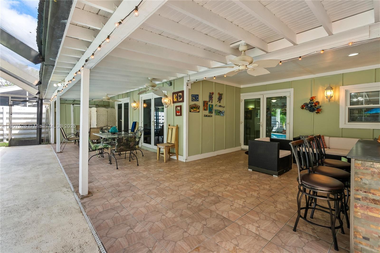 COUNTRY WALK SEC 2 - Residential