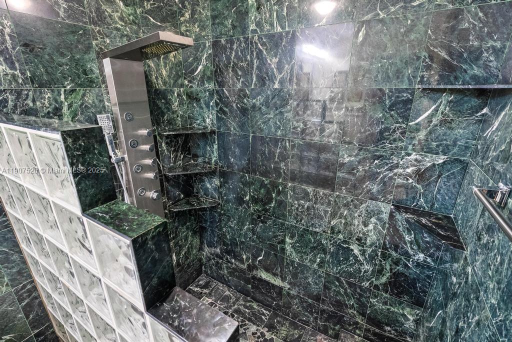 COUNTRY WALK SEC 2 - Residential