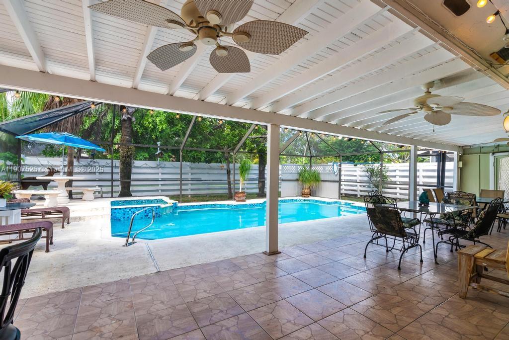 COUNTRY WALK SEC 2 - Residential