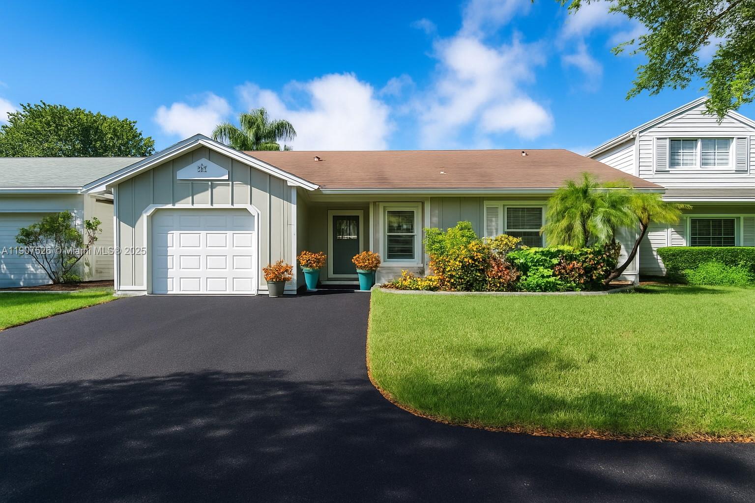 COUNTRY WALK SEC 2 - Residential