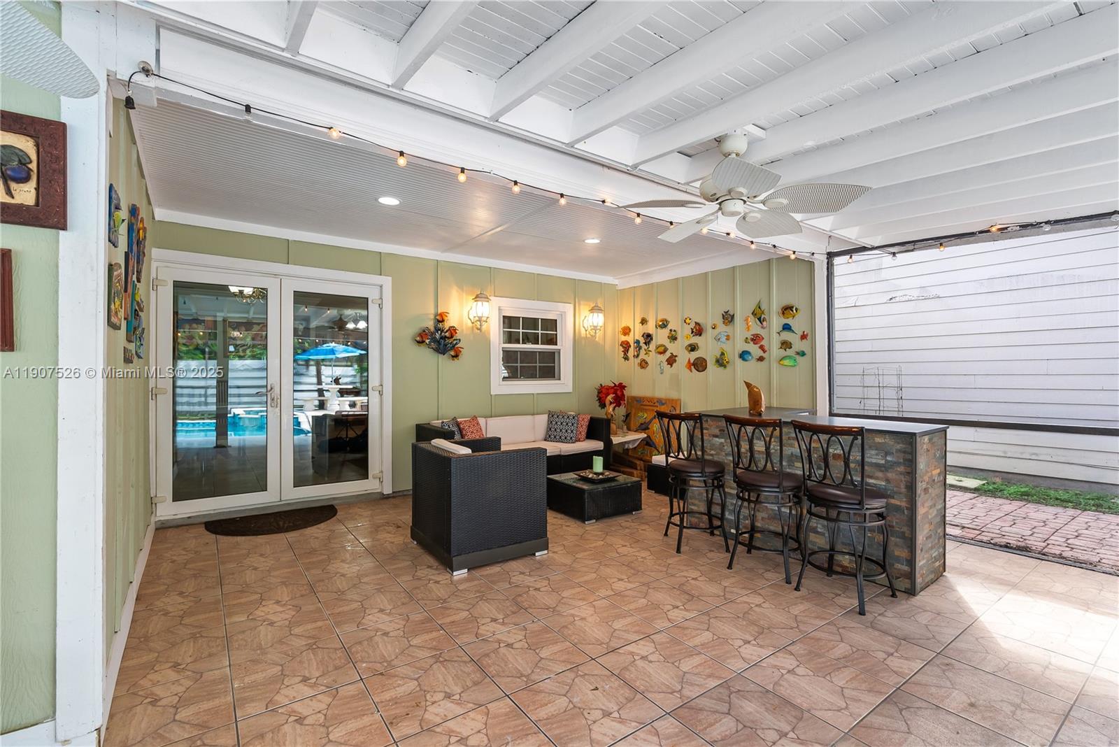 COUNTRY WALK SEC 2 - Residential