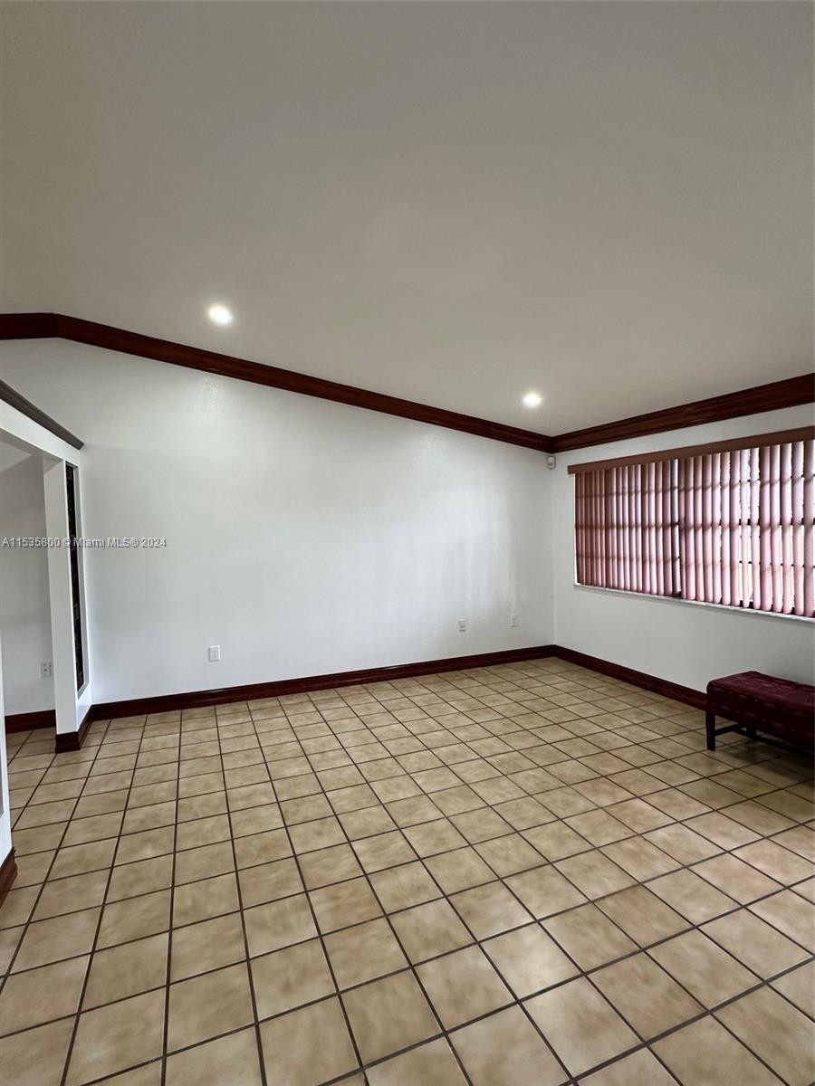 KENDALE LAKES WEST TOWNHO - Residential Lease