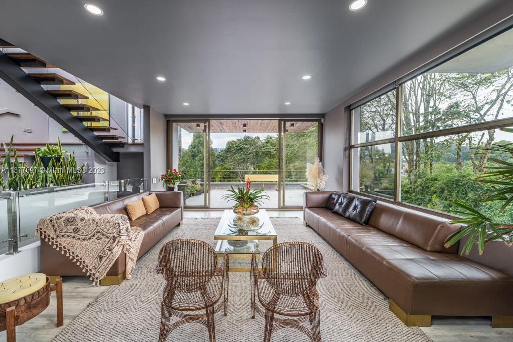 PORCELACION VALLE ALTO - Residential