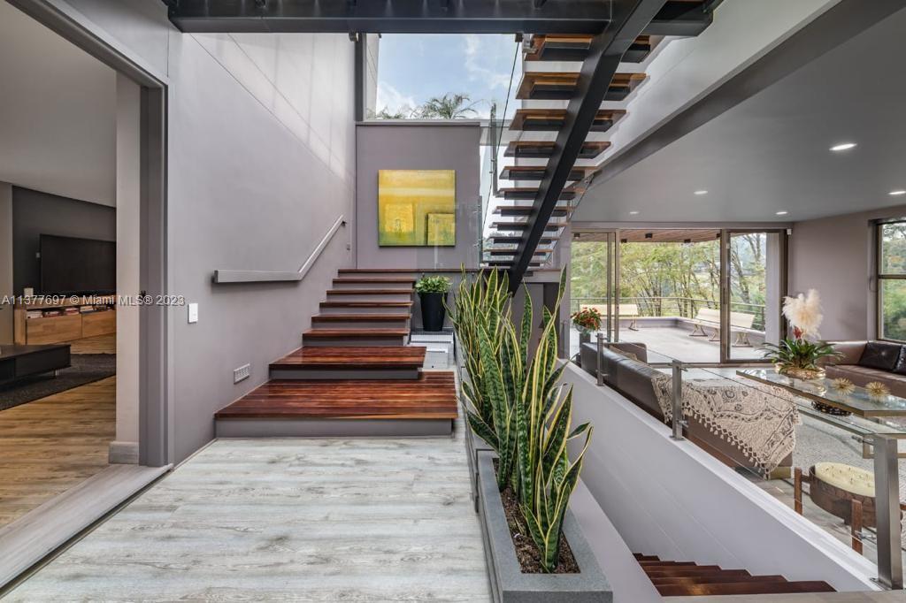 PORCELACION VALLE ALTO - Residential