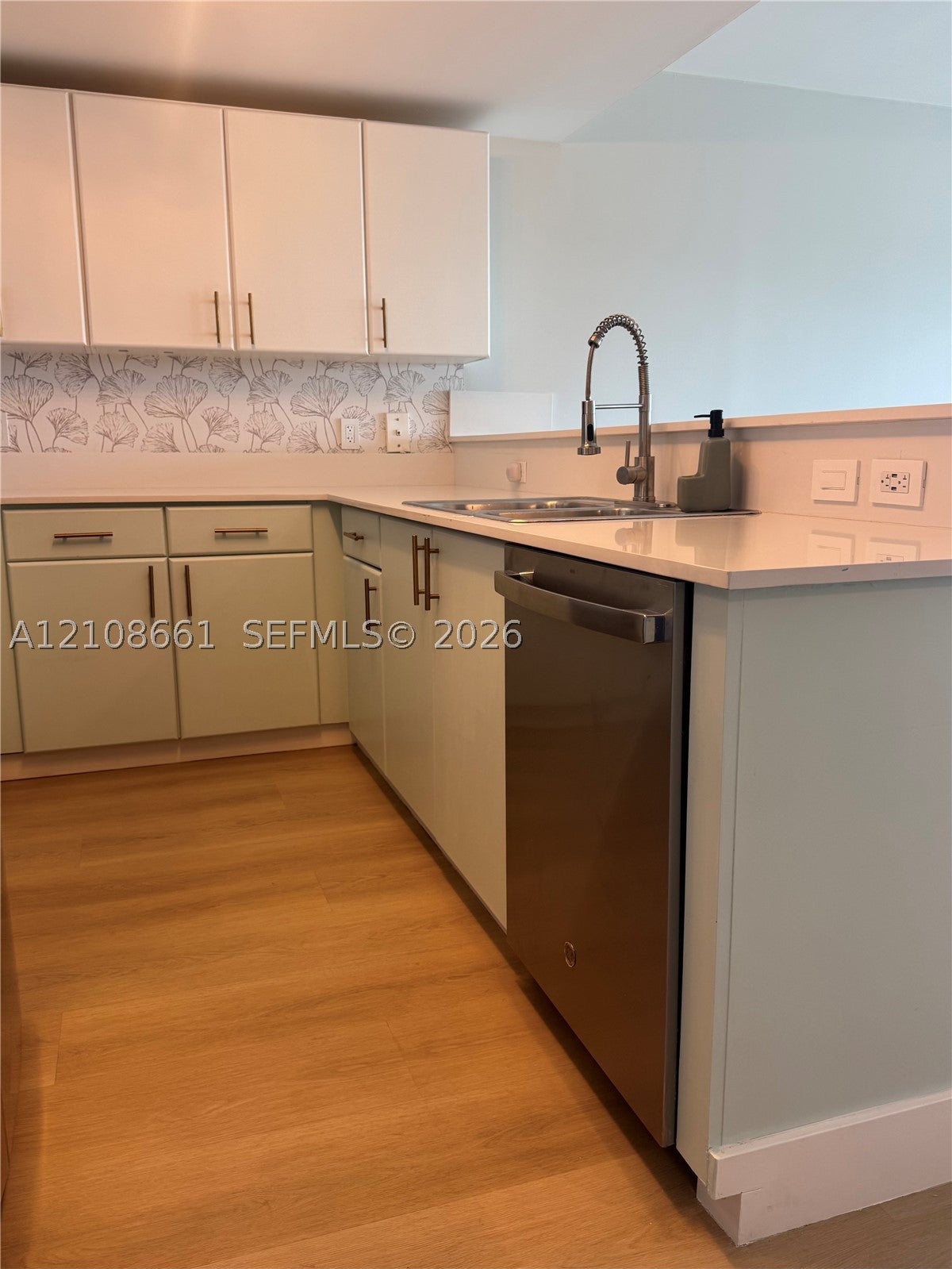 2740 SW 28th Ter 705