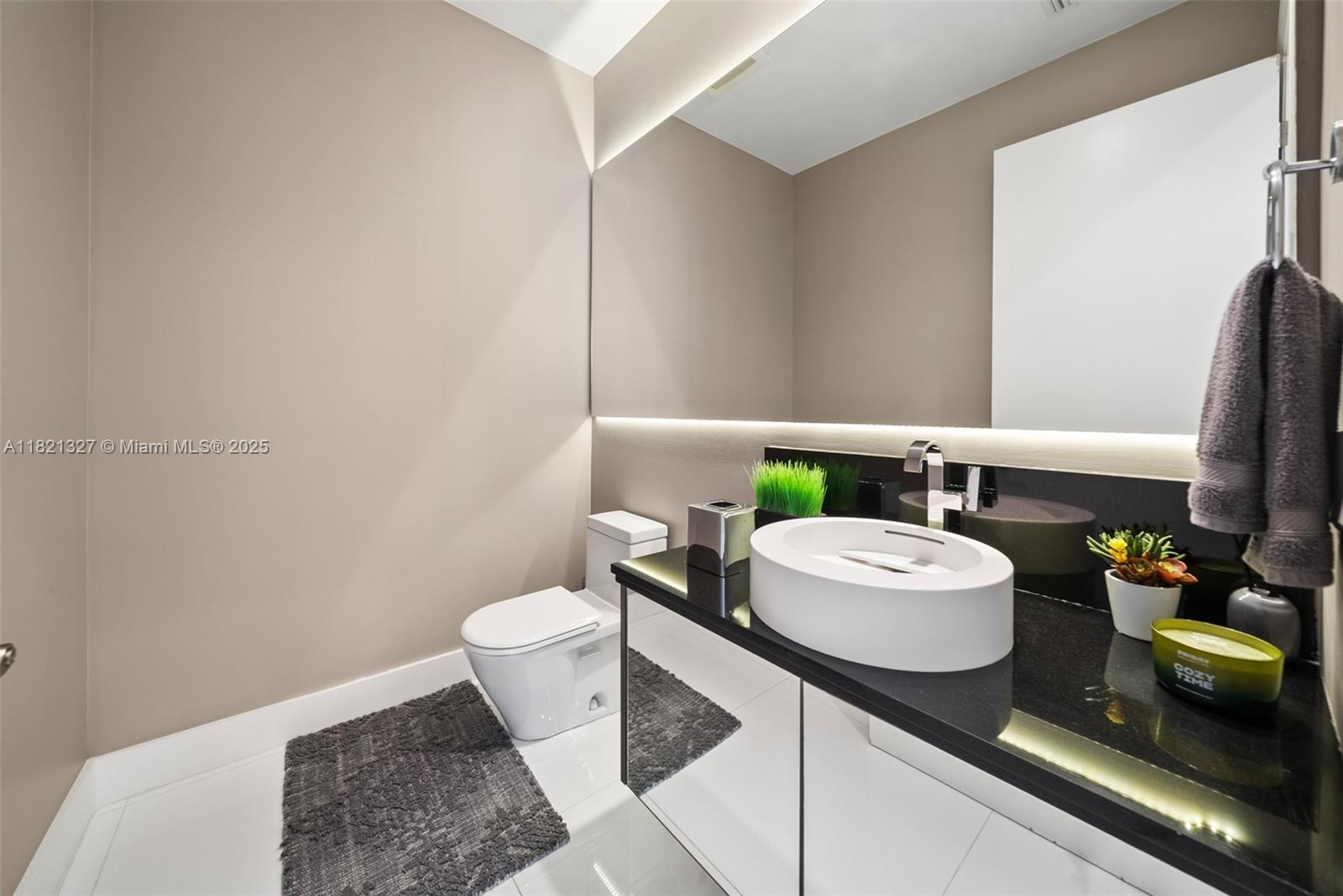 TDR TOWER II CONDO - Residential