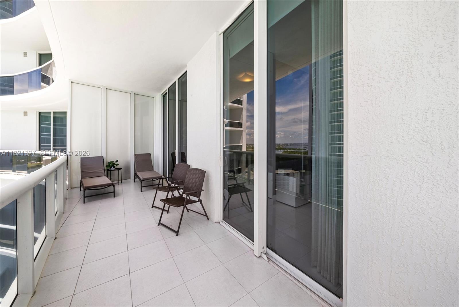 TDR TOWER II CONDO - Residential