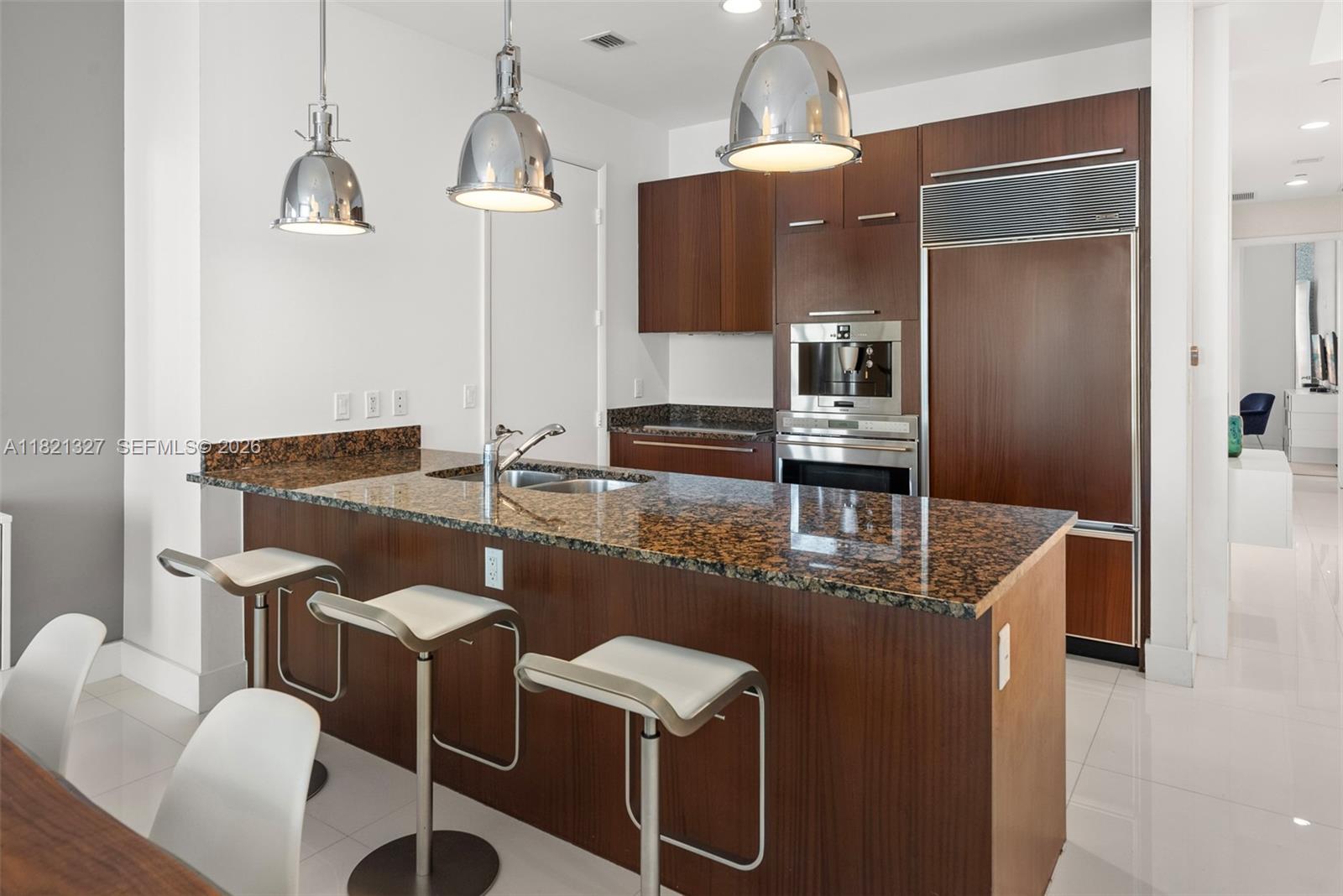 TDR TOWER II CONDO - Residential