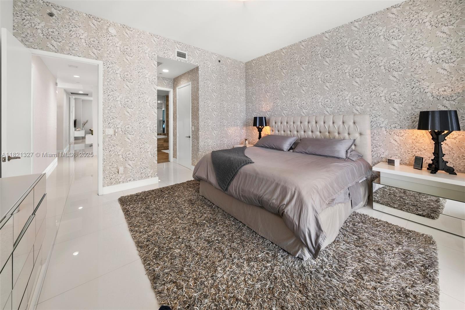 TDR TOWER II CONDO - Residential