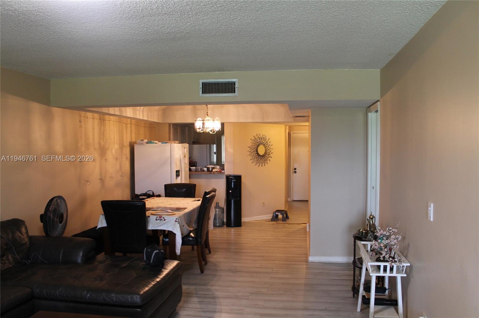 23277 N Barwood Ln N 205