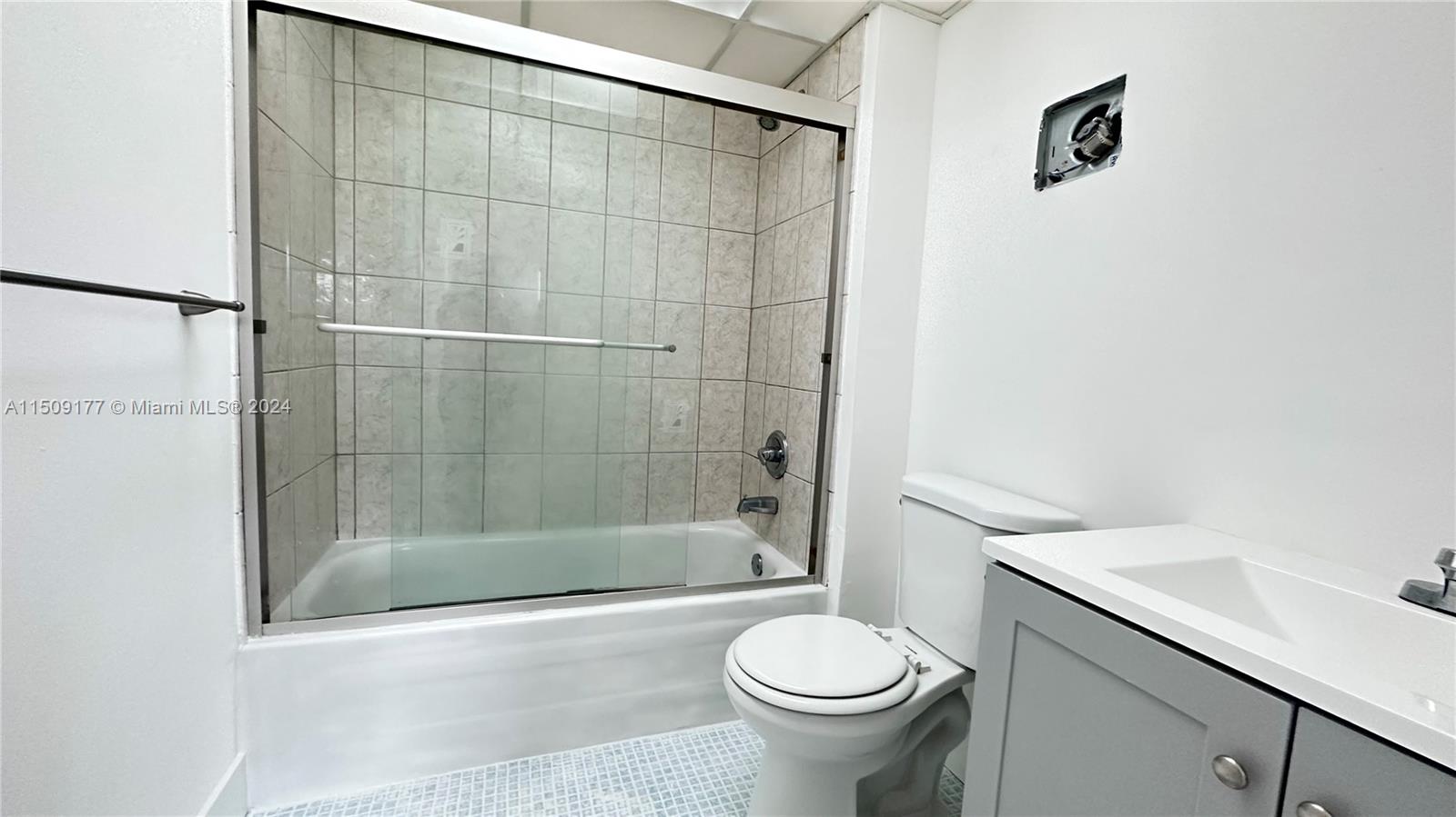 VERSAILLES GARDENS CONDO - Residential Lease