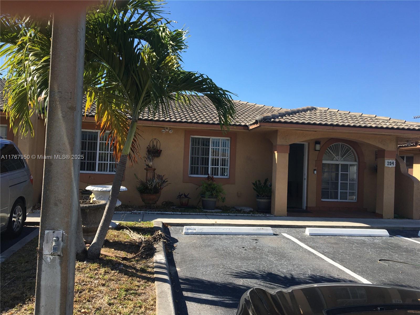 Rental Property at 7020 W 35th Ave 104, Hialeah, Miami-Dade County, Florida - Bedrooms: 3 
Bathrooms: 2  - $3,290 MO.
