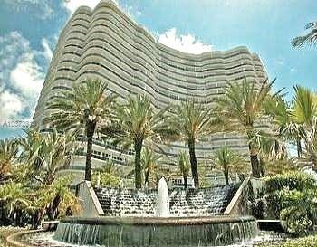 MAJESTIC TOWER - AMAZING VIEWS FROM THIS FURNISHED APARTMENT ON THE 17TH FLOOR. 2 BEDROOM, 2 1/2 BATHS, MARBLE FLOORS. FULL SERVICE BUILDING INCLUDING POOL, SPA, GYM & RESTAURANT.