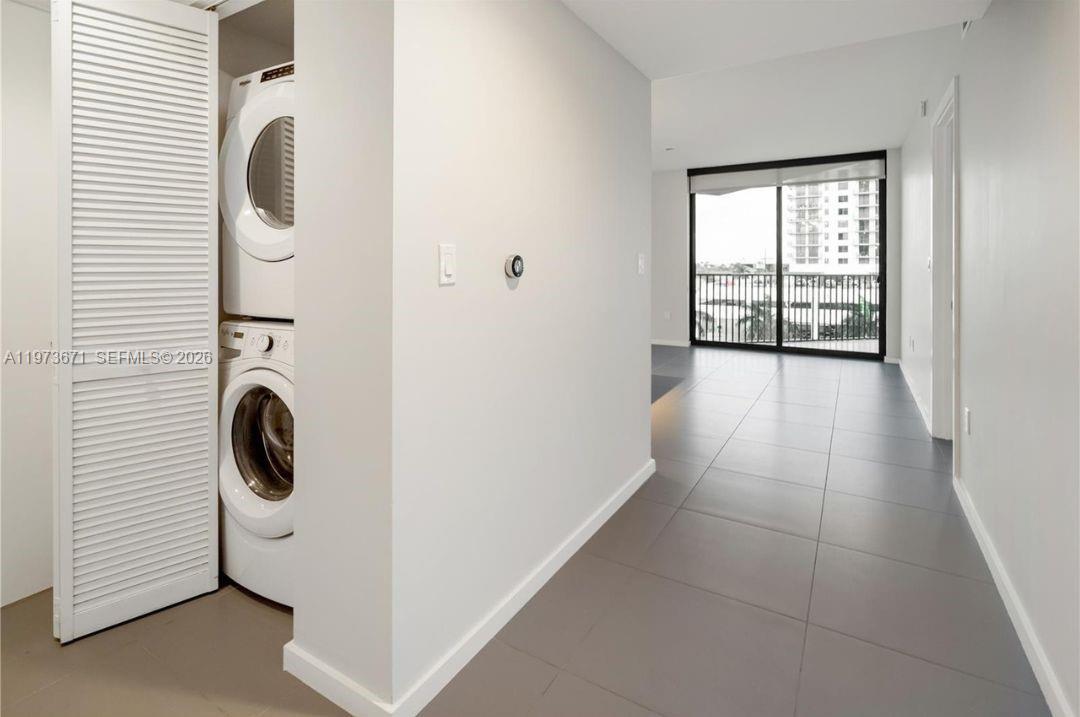 5252 PASEO CONDO - Residential