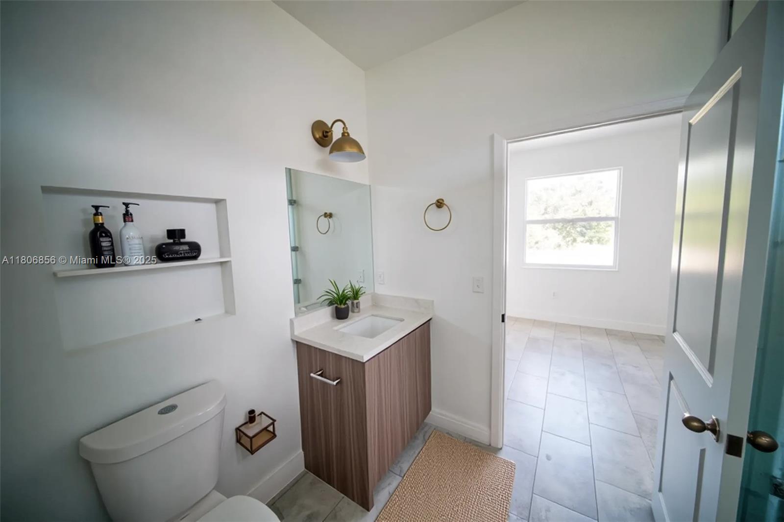 Port Labelle - Residential