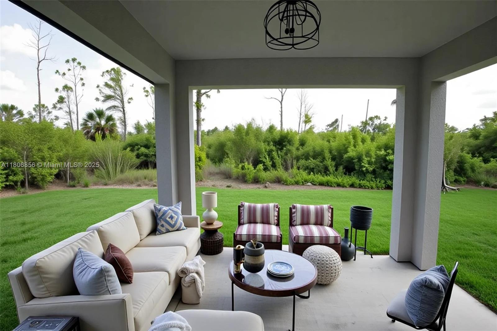 Port Labelle - Residential