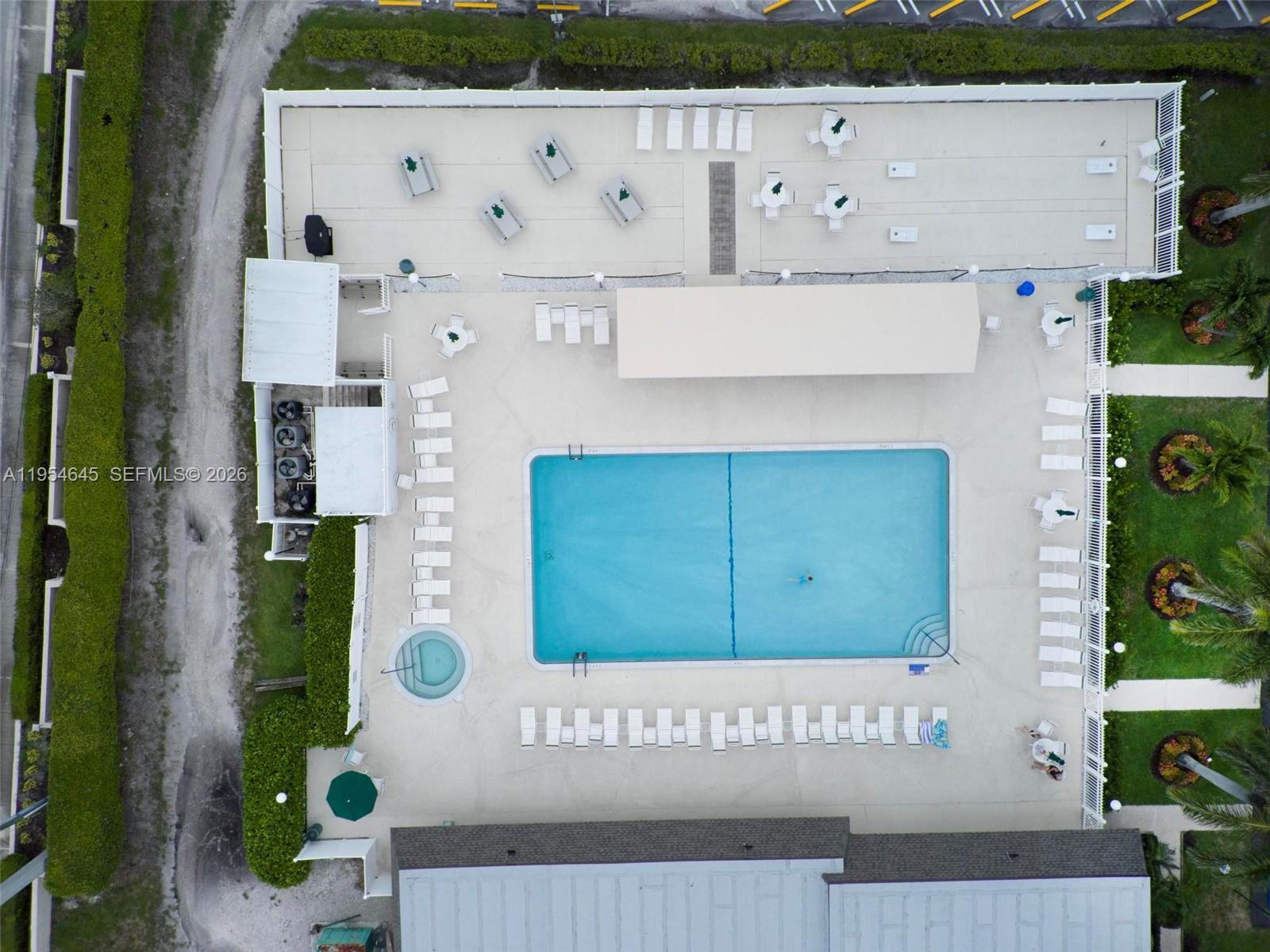 PINES OF DELRAY NORTH CON - Residential