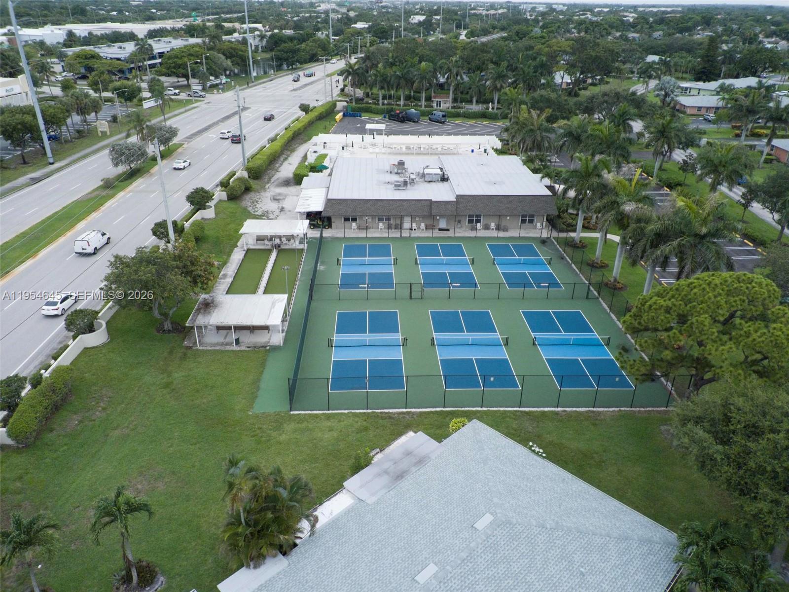 PINES OF DELRAY NORTH CON - Residential