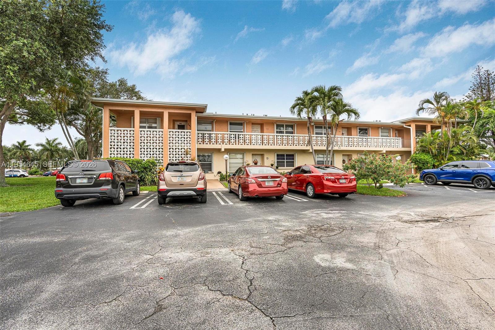 PINES OF DELRAY NORTH CON - Residential