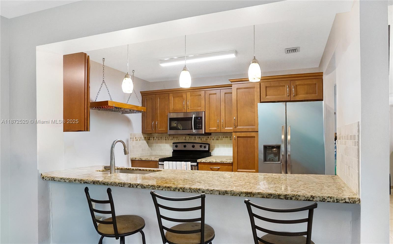 1960 SW 28th Way