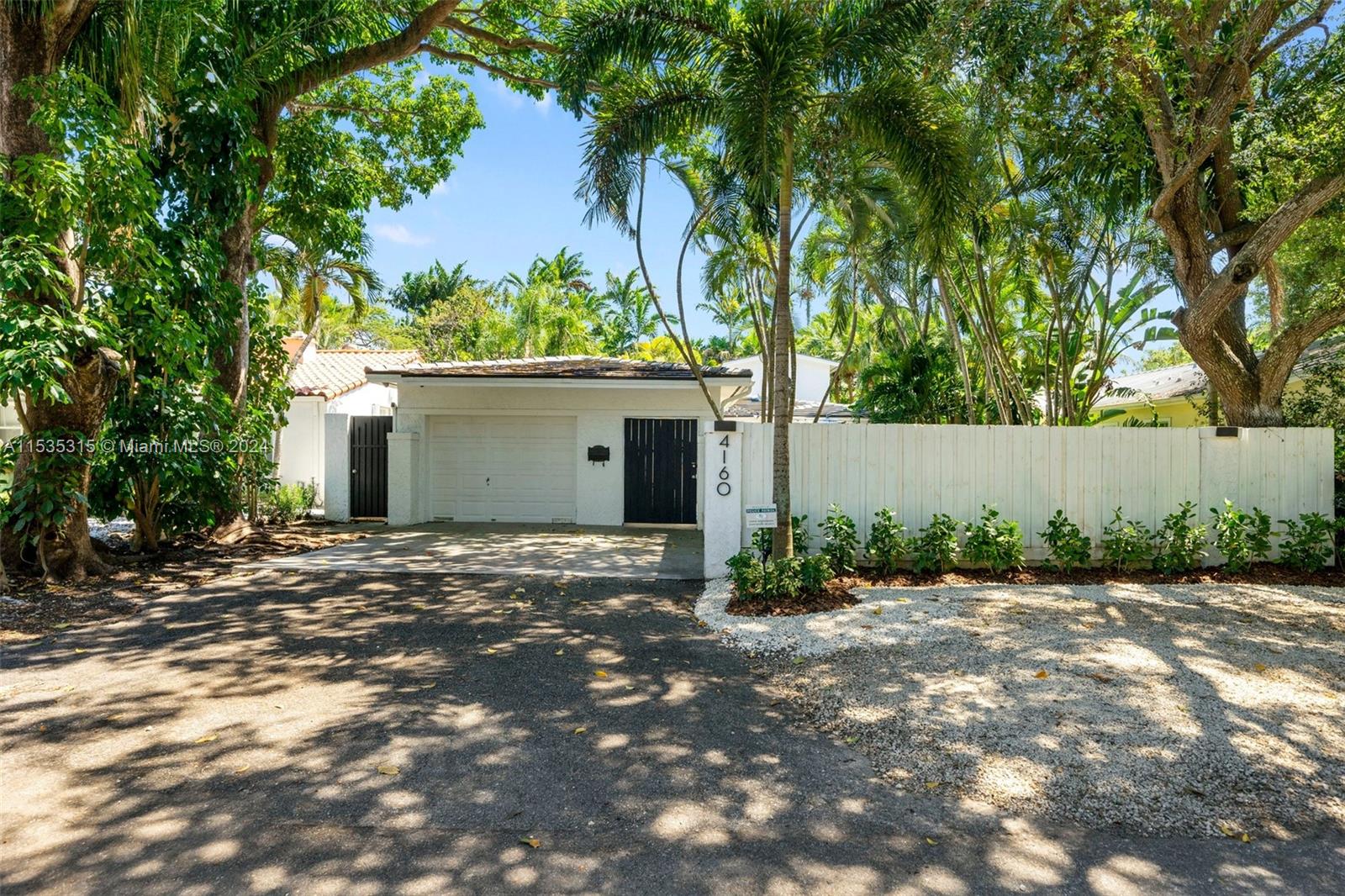 Property for Sale at 4160 Ventura Ave, Miami, Broward County, Florida - Bedrooms: 4 
Bathrooms: 4  - $2,976,000
