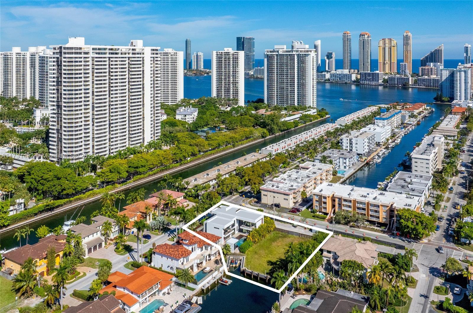 EASTERN SHORES 1ST ADDN - Residential