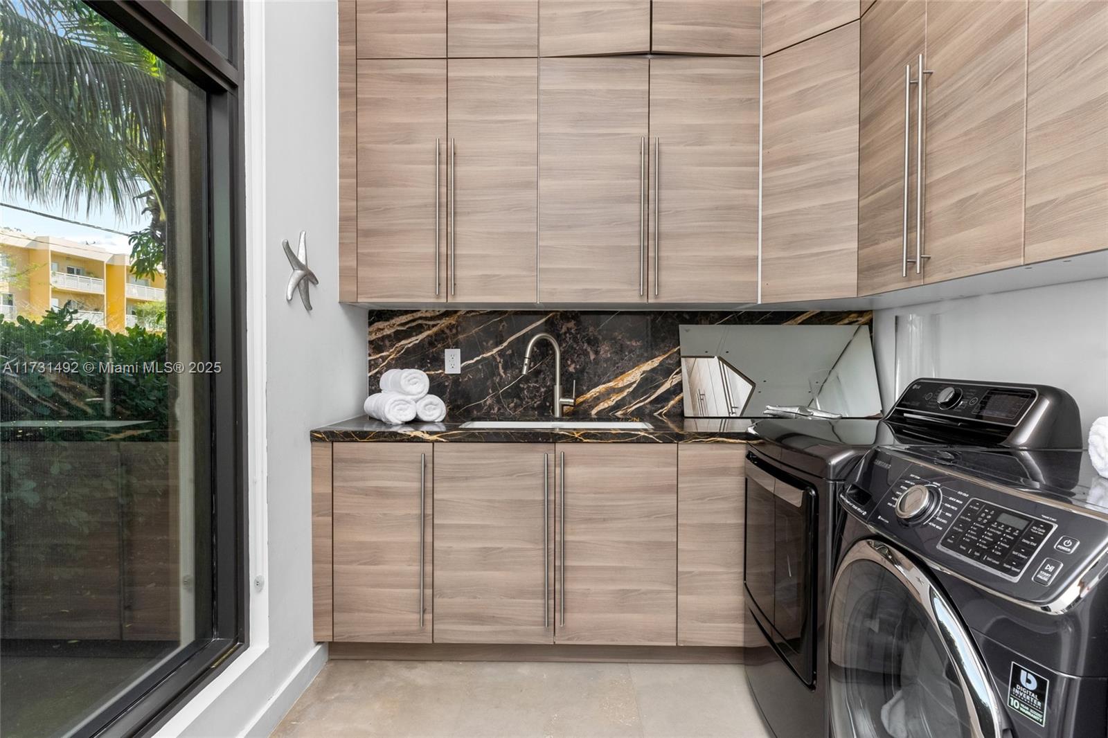 EASTERN SHORES 1ST ADDN - Residential