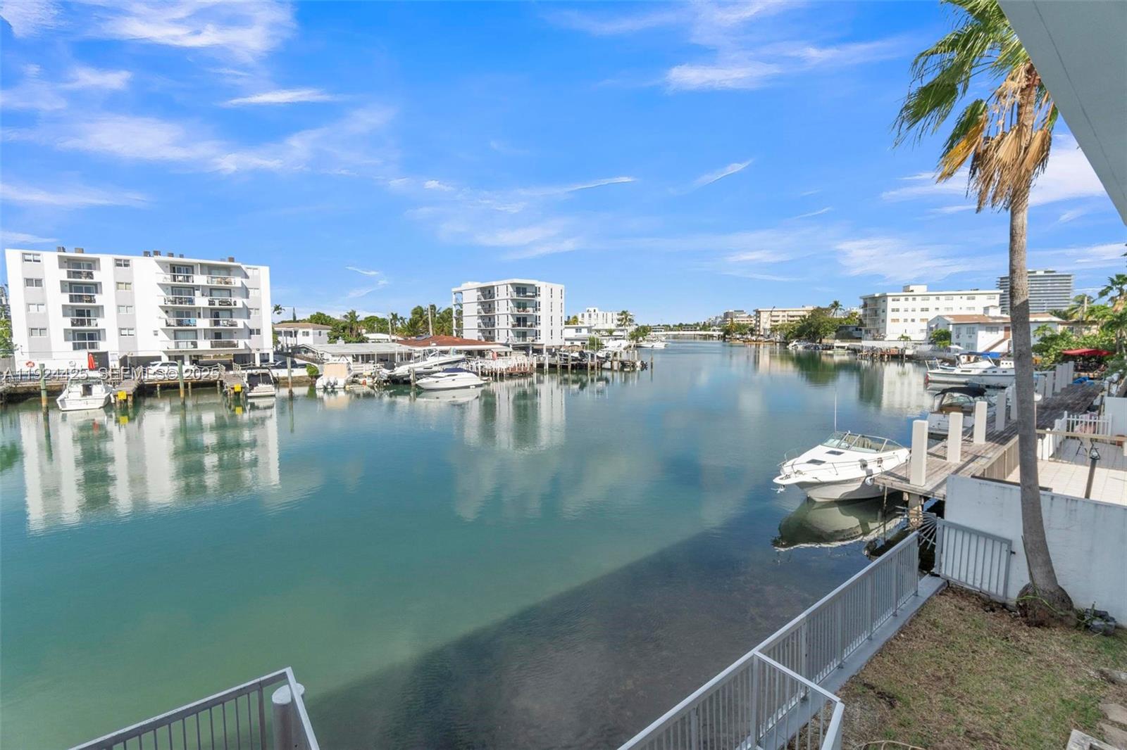 THE LOFTS AT TATUM CONDO - Residential