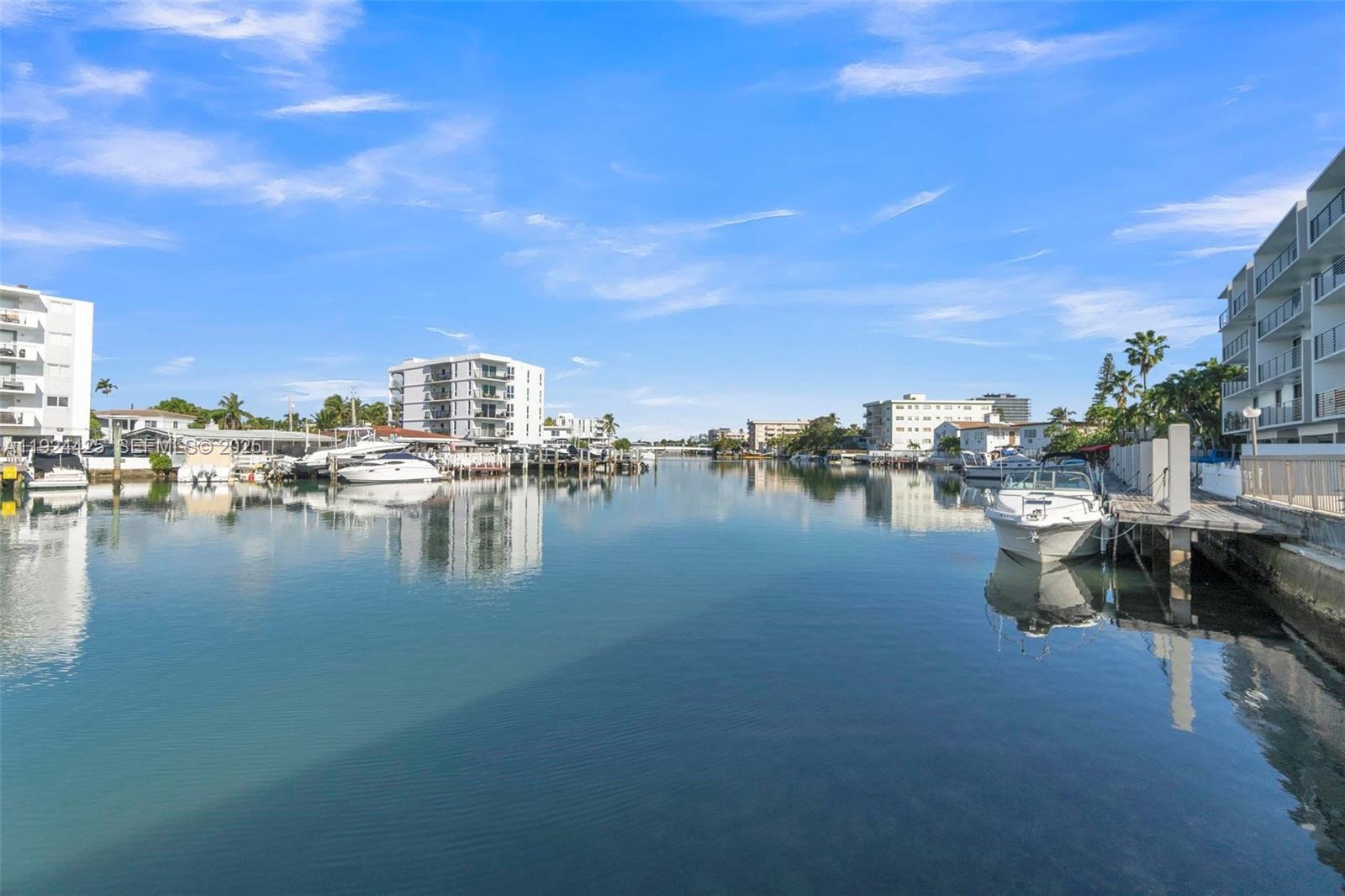 THE LOFTS AT TATUM CONDO - Residential