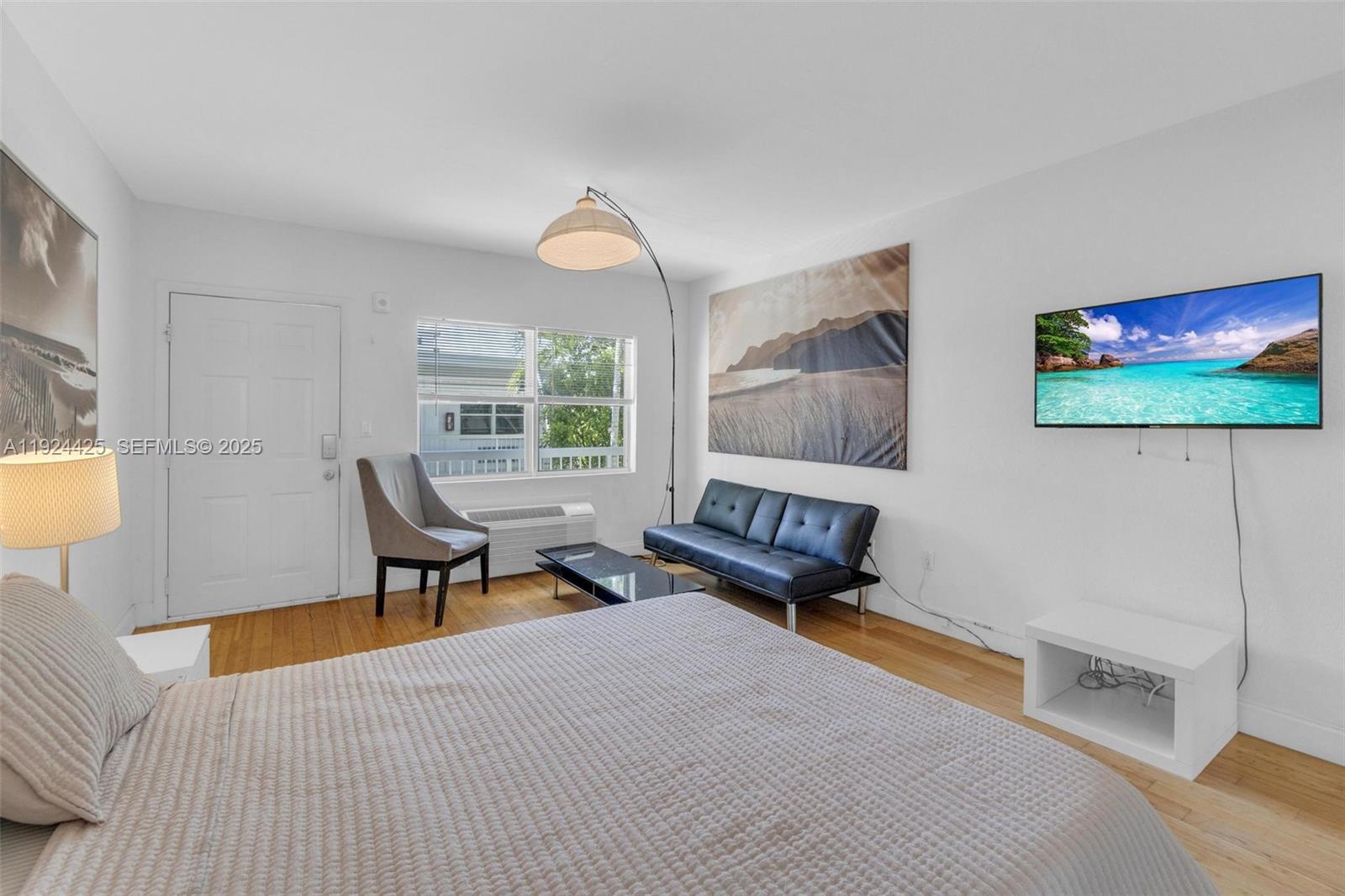 THE LOFTS AT TATUM CONDO - Residential