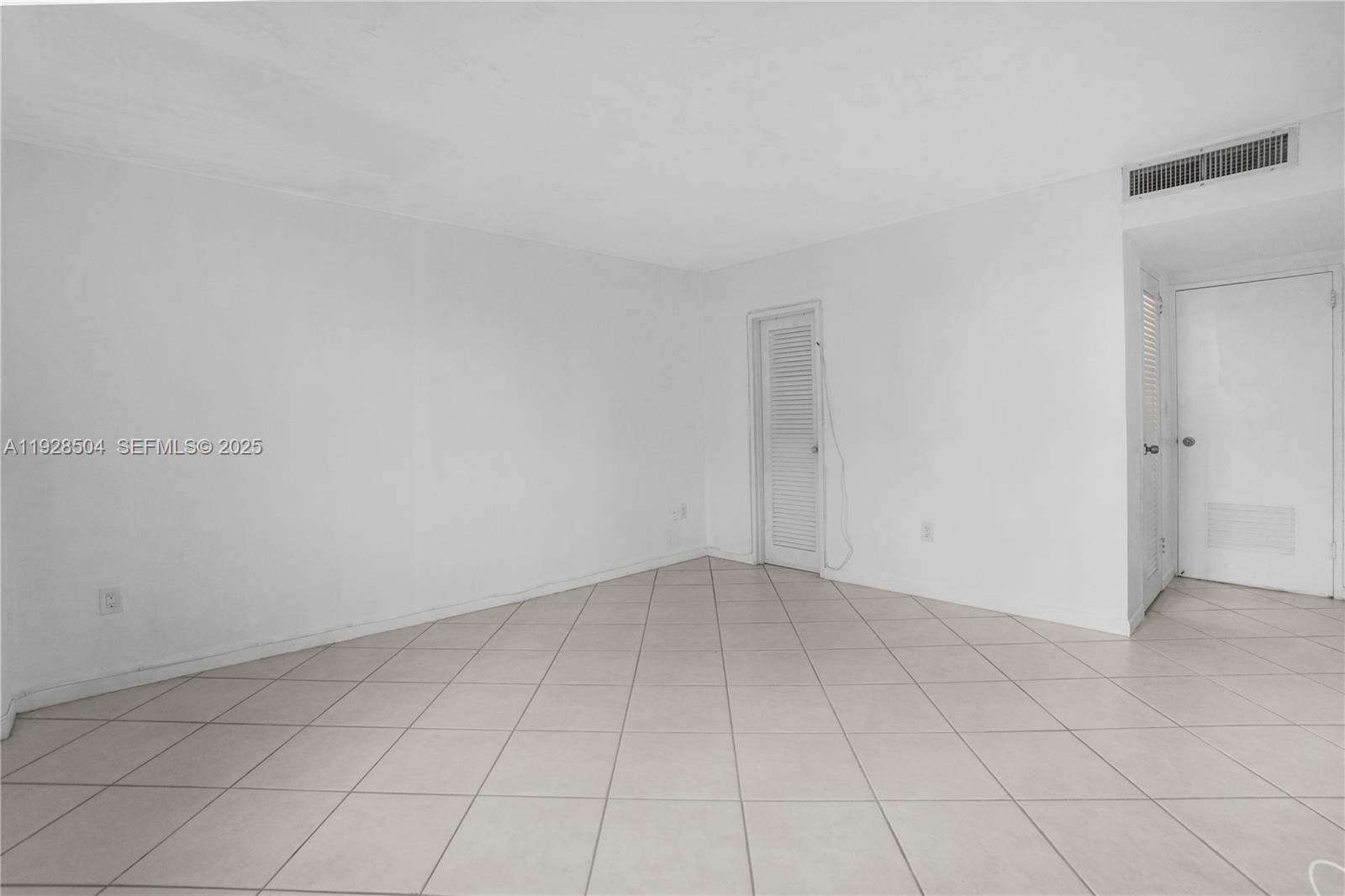 ISLAND POINTE CONDO - Residential Lease