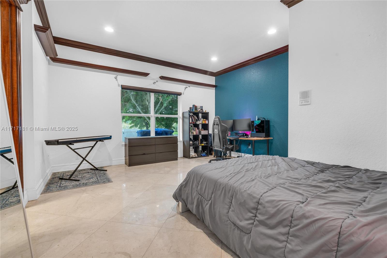 EVERGLADES SUGAR & LAND C - Residential