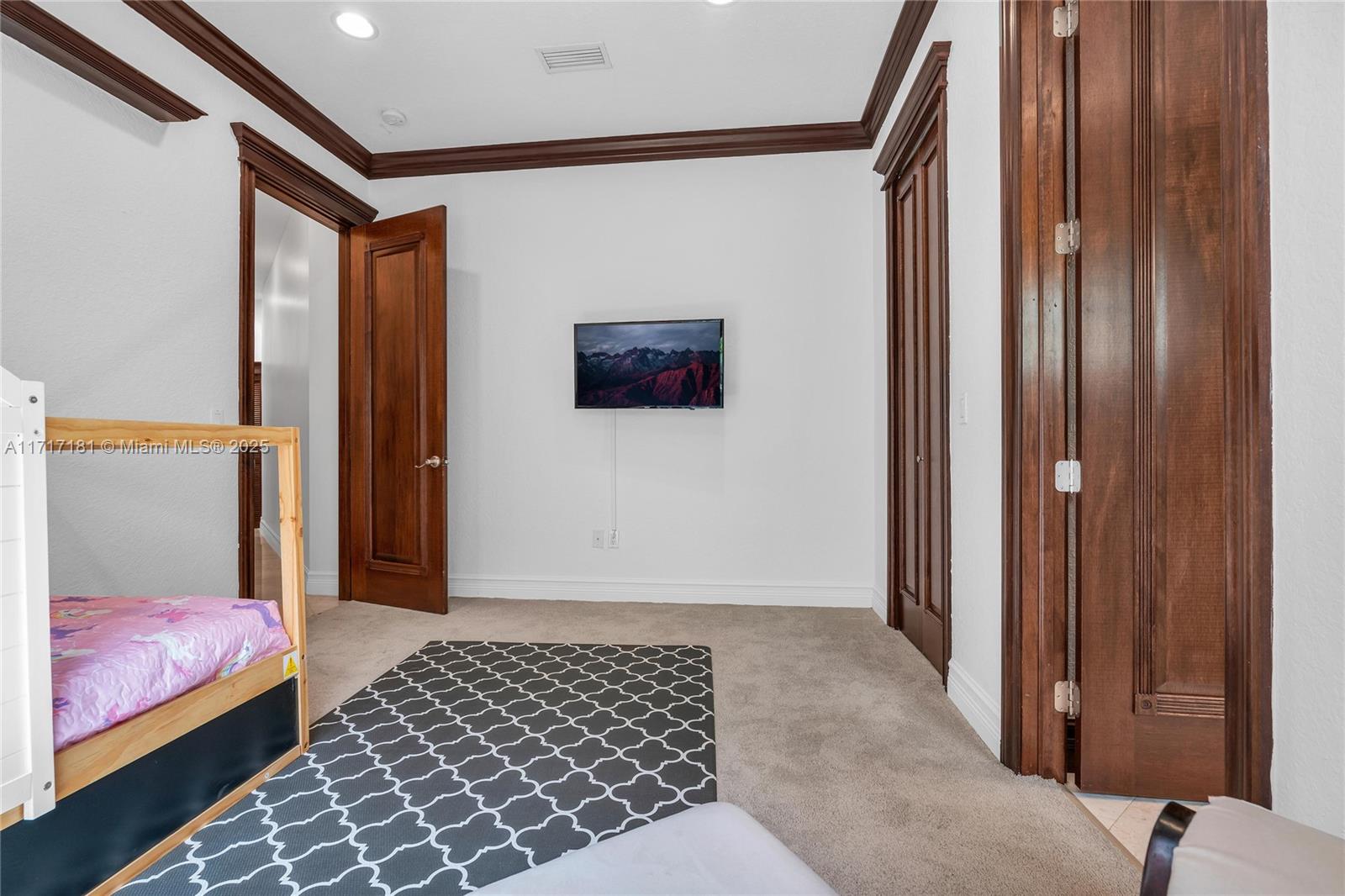EVERGLADES SUGAR & LAND C - Residential