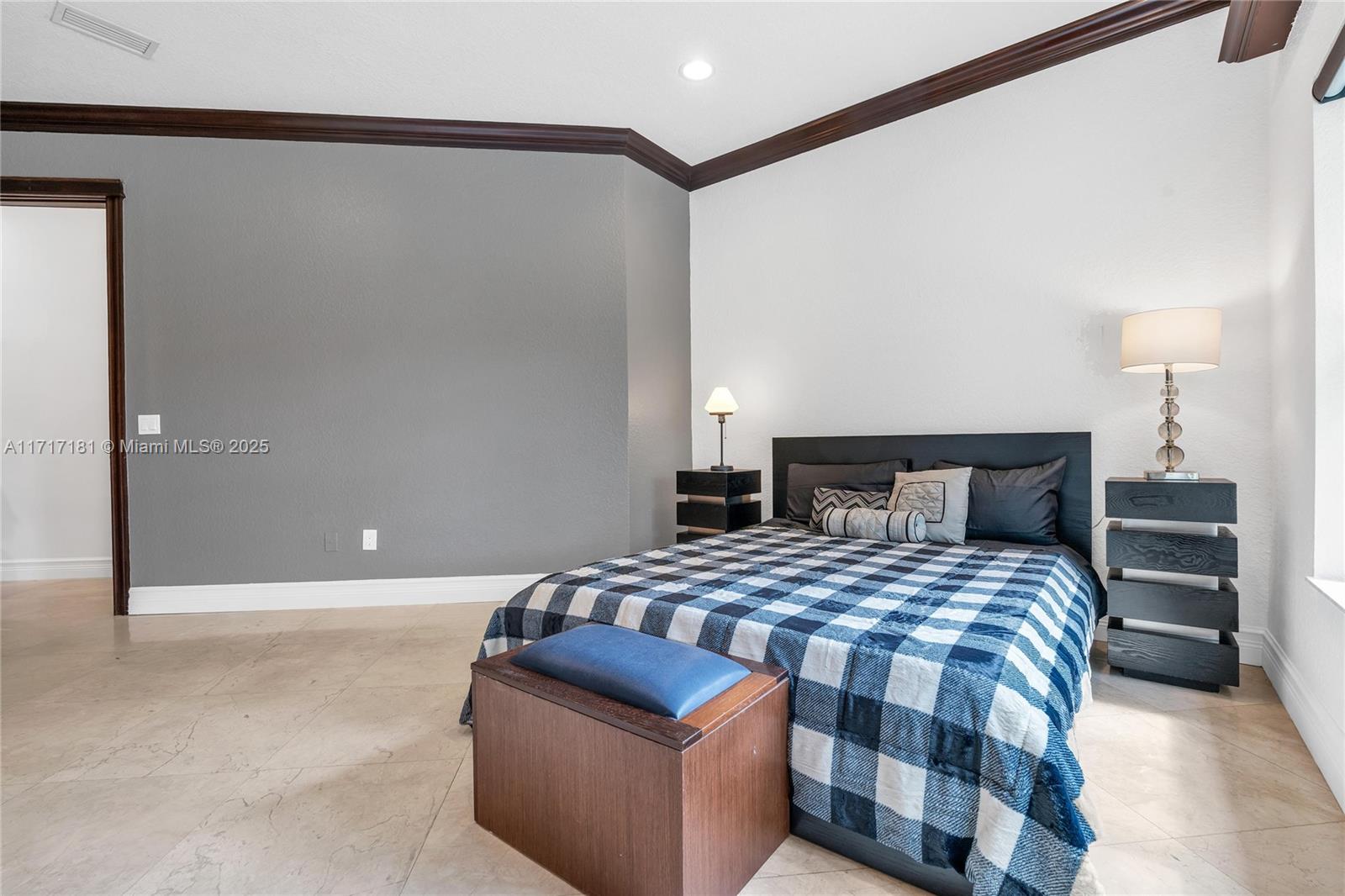 EVERGLADES SUGAR & LAND C - Residential