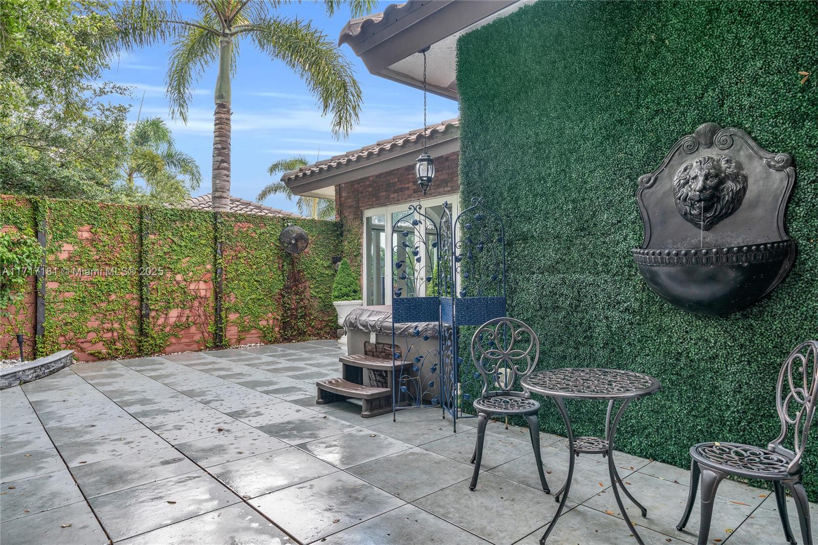 EVERGLADES SUGAR & LAND C - Residential