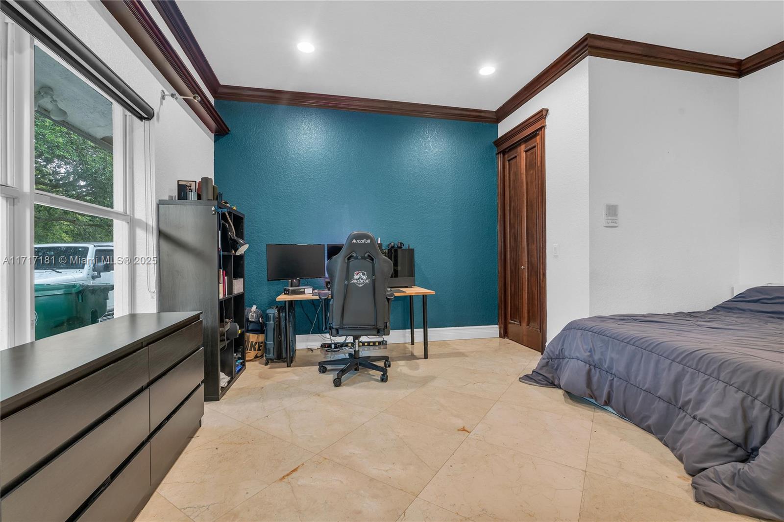 EVERGLADES SUGAR & LAND C - Residential