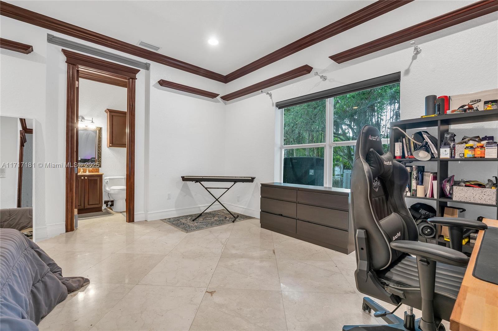 EVERGLADES SUGAR & LAND C - Residential