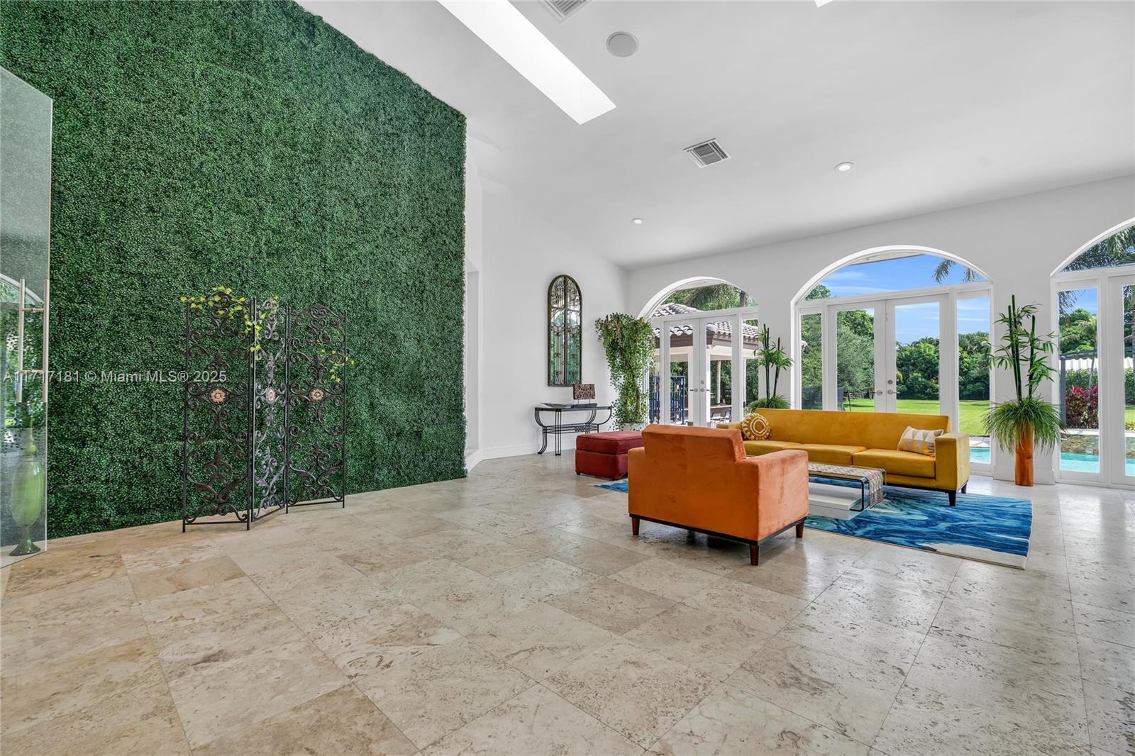 EVERGLADES SUGAR & LAND C - Residential