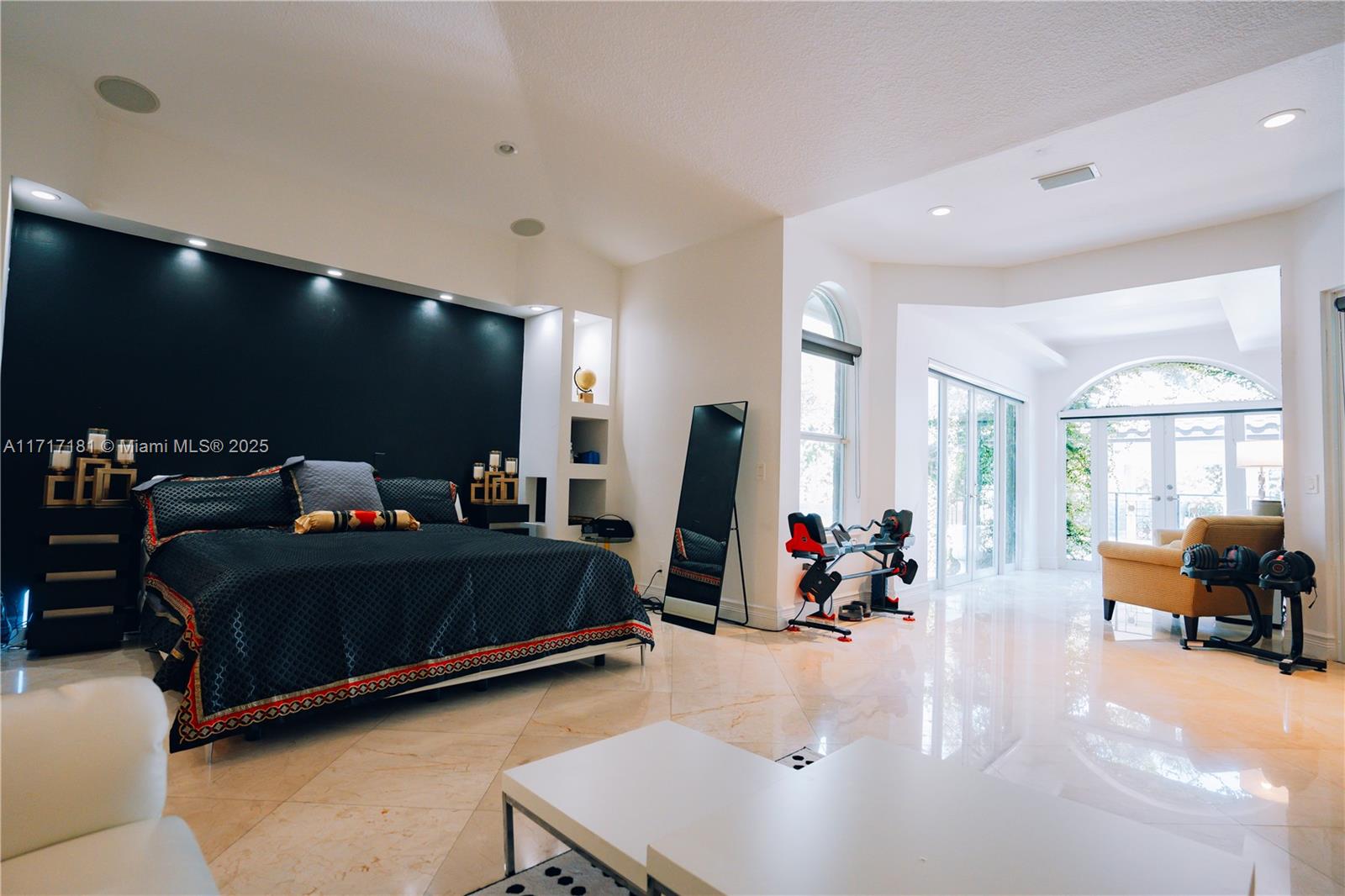 EVERGLADES SUGAR & LAND C - Residential