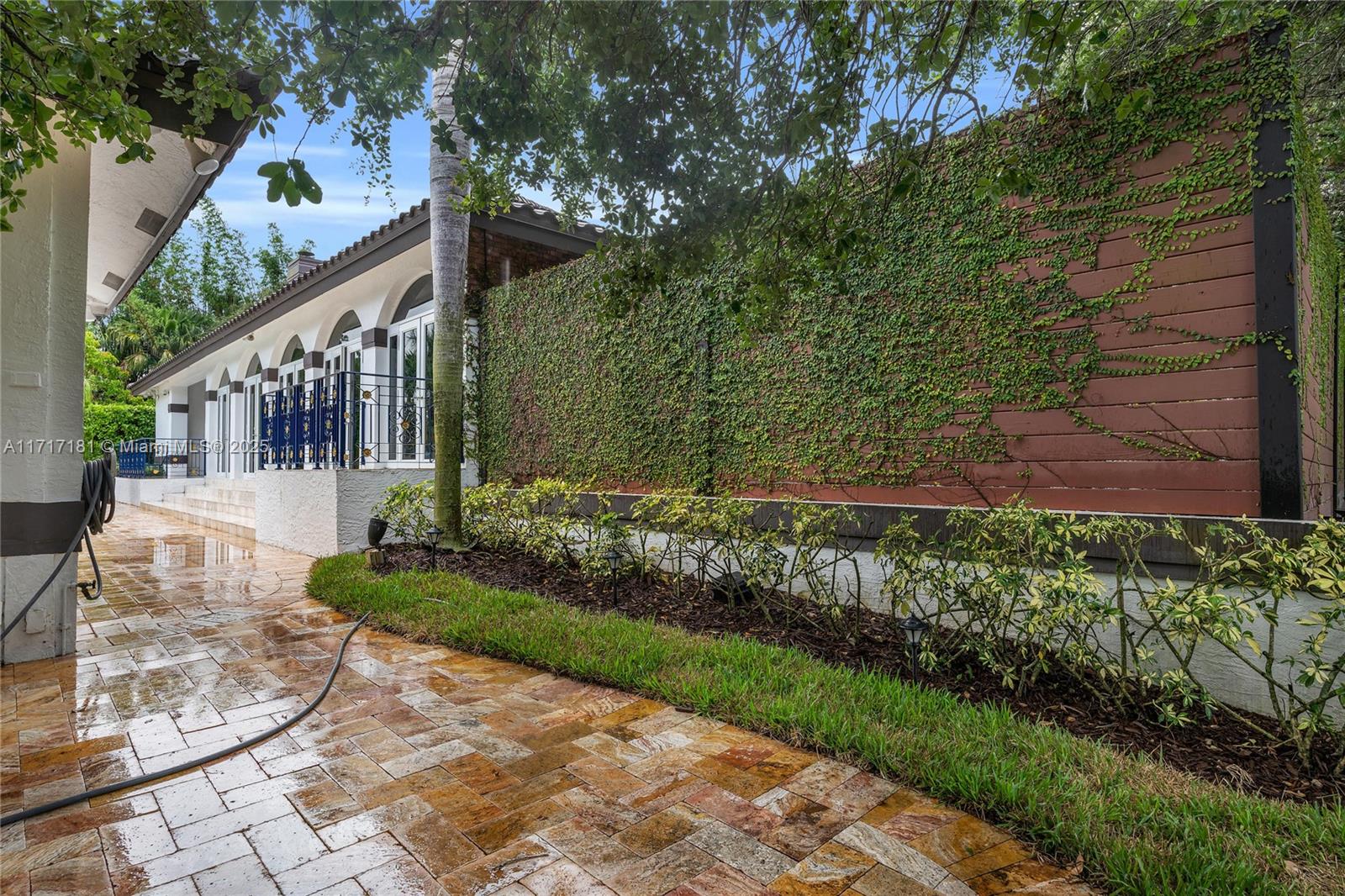EVERGLADES SUGAR & LAND C - Residential