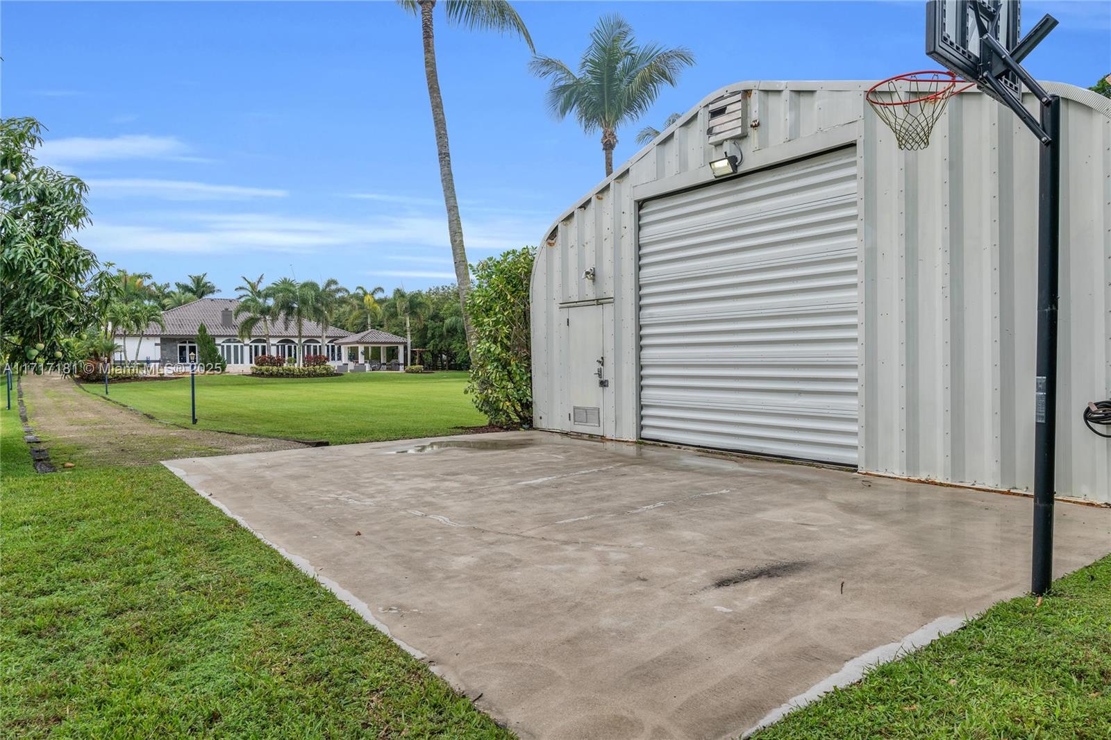 EVERGLADES SUGAR & LAND C - Residential
