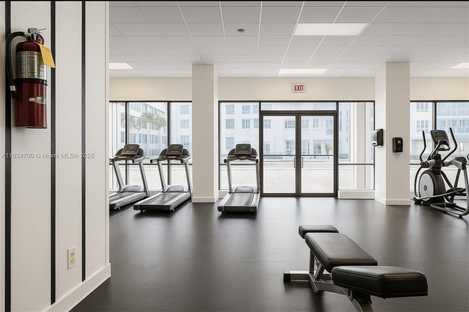 COMMODORE PLAZA CONDO - Residential