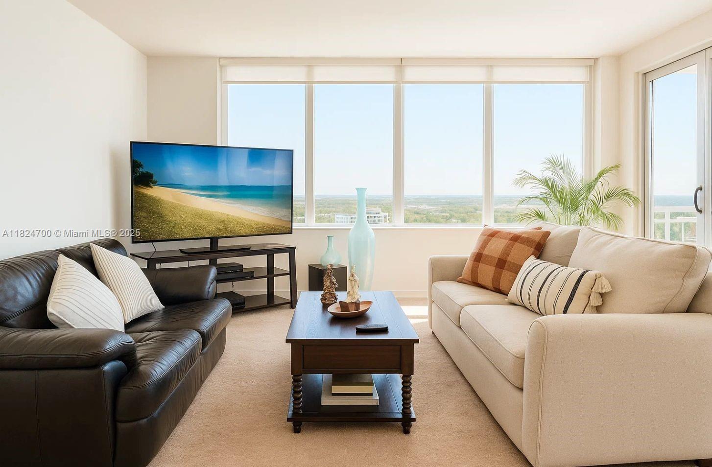 COMMODORE PLAZA CONDO - Residential