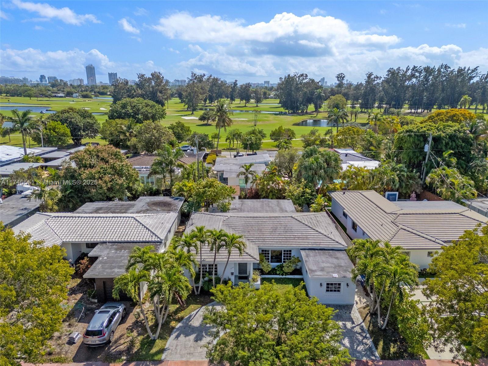 900 N Shore Dr